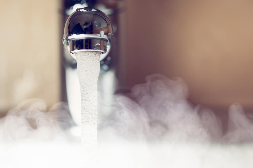 how does a boiling water tap work