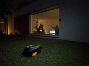 robot-mower-working-at-night