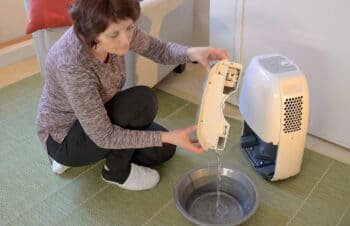 draining a water drip tray