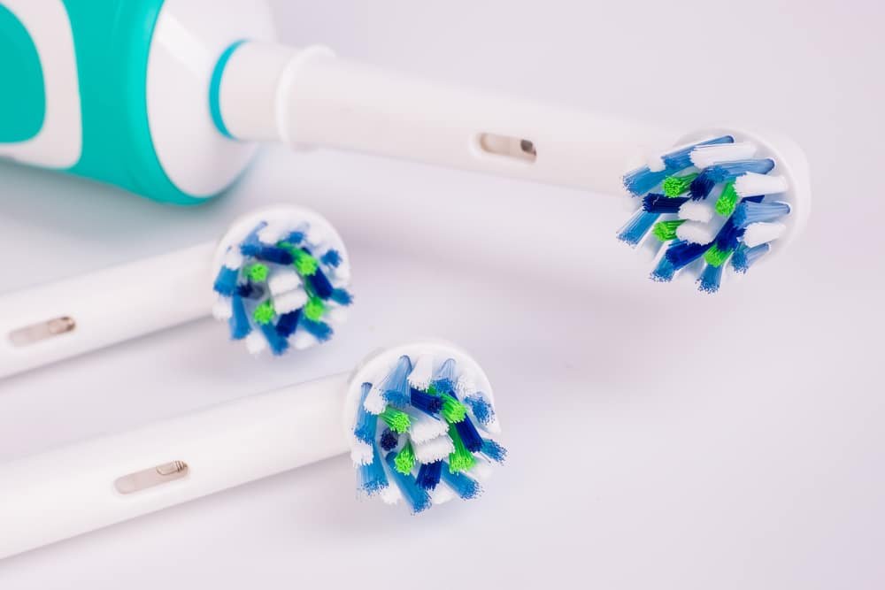 how to clean an electric toothbrush