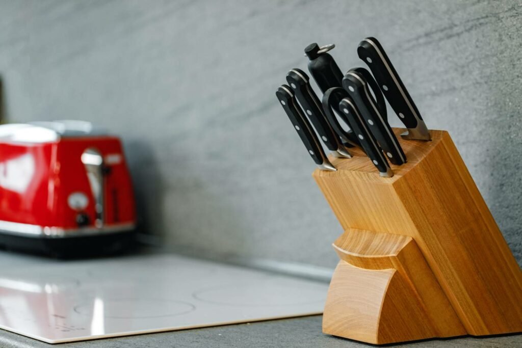 what kitchen knives do i need