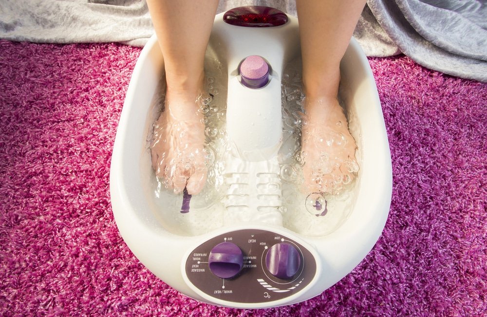 what to put in foot spa water