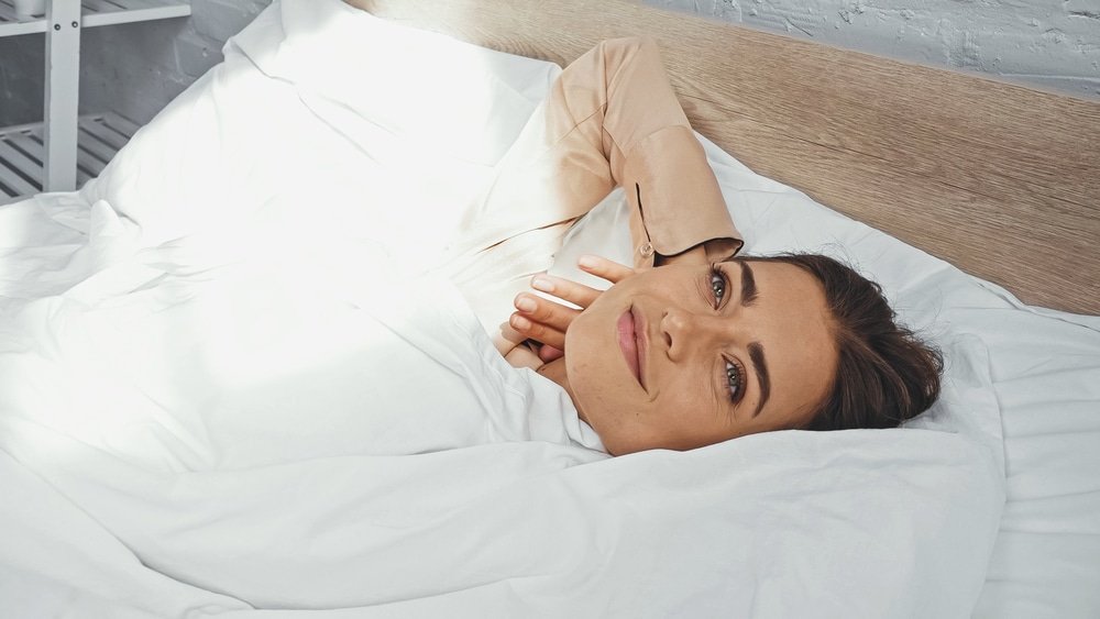 why does light wake you up