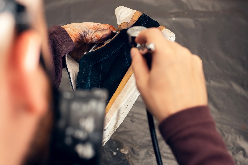 how to paint leather